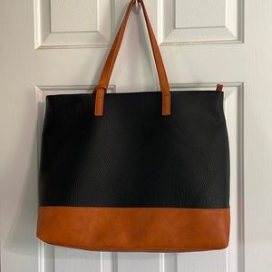 Sole society tote with pouch